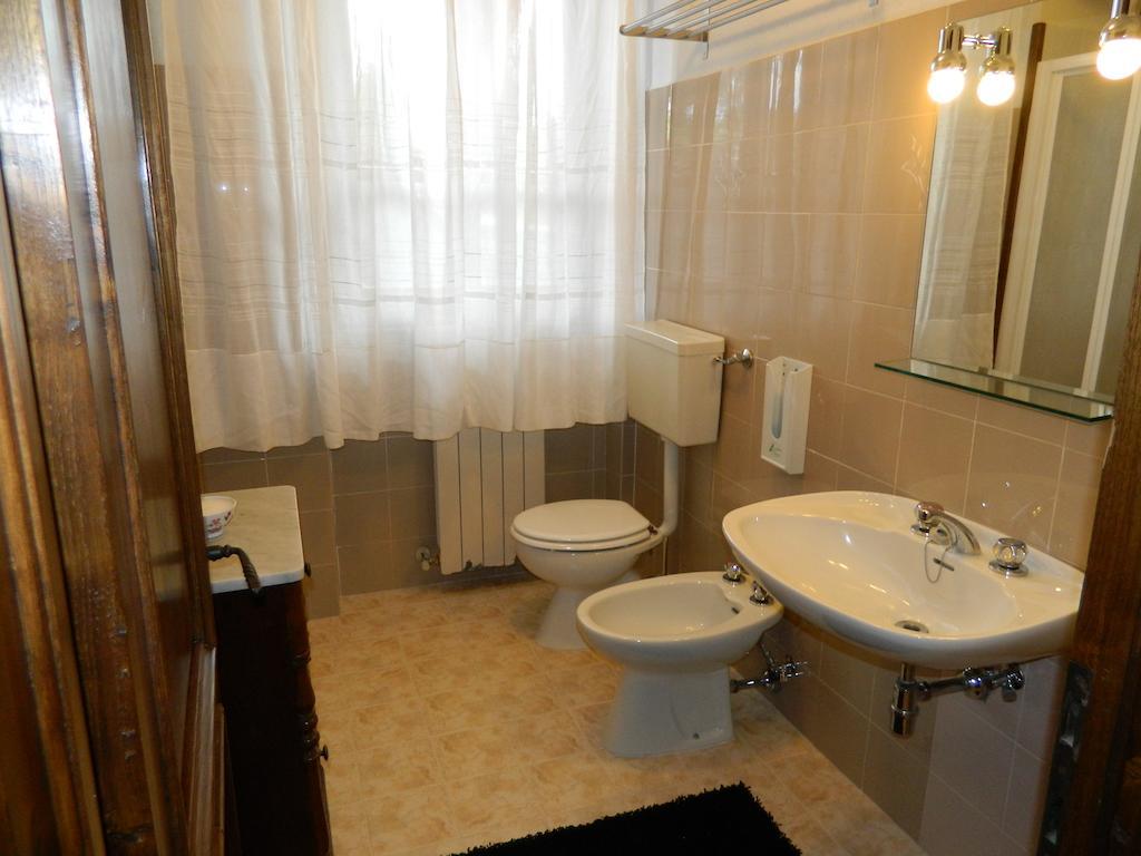 Le Gret Villa Subbiano Habitación foto