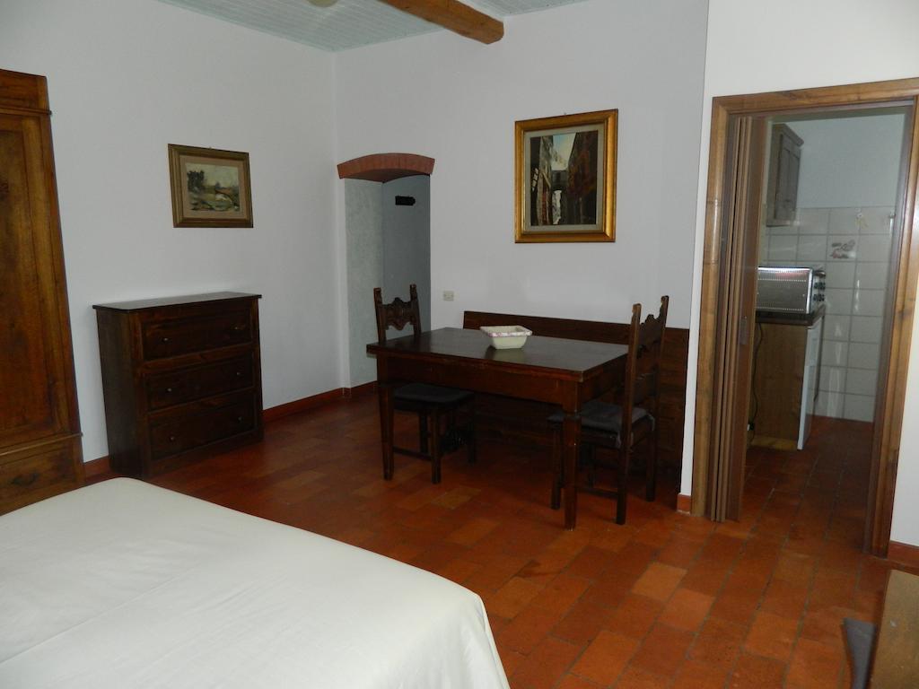 Le Gret Villa Subbiano Habitación foto