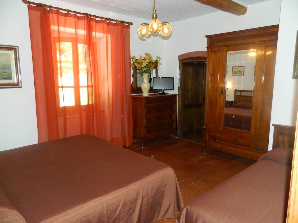 Le Gret Villa Subbiano Habitación foto